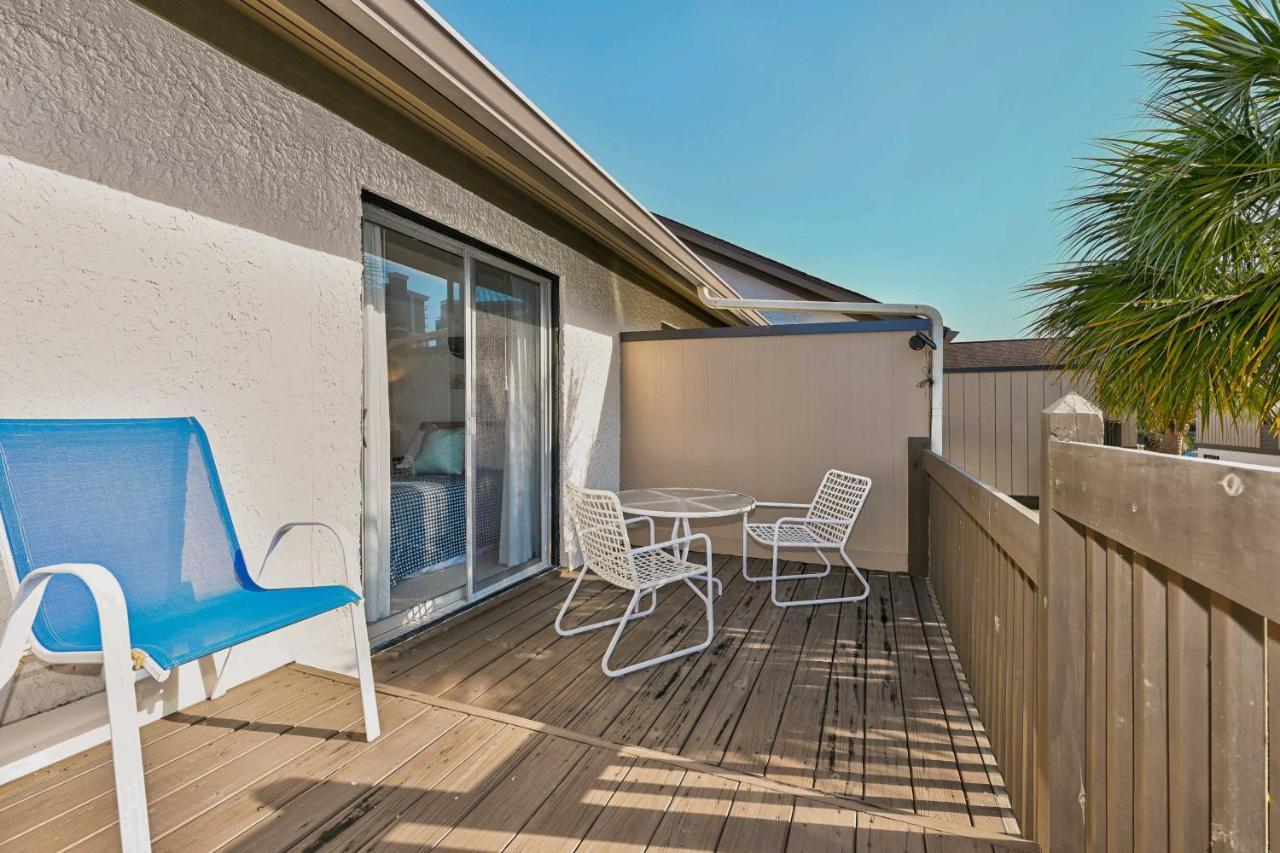 Myrtle Beach Abode With Seasonal Pool And Lake View! Βίλα Εξωτερικό φωτογραφία