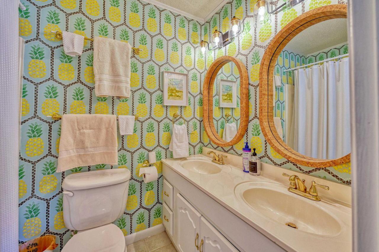 Myrtle Beach Abode With Seasonal Pool And Lake View! Βίλα Εξωτερικό φωτογραφία