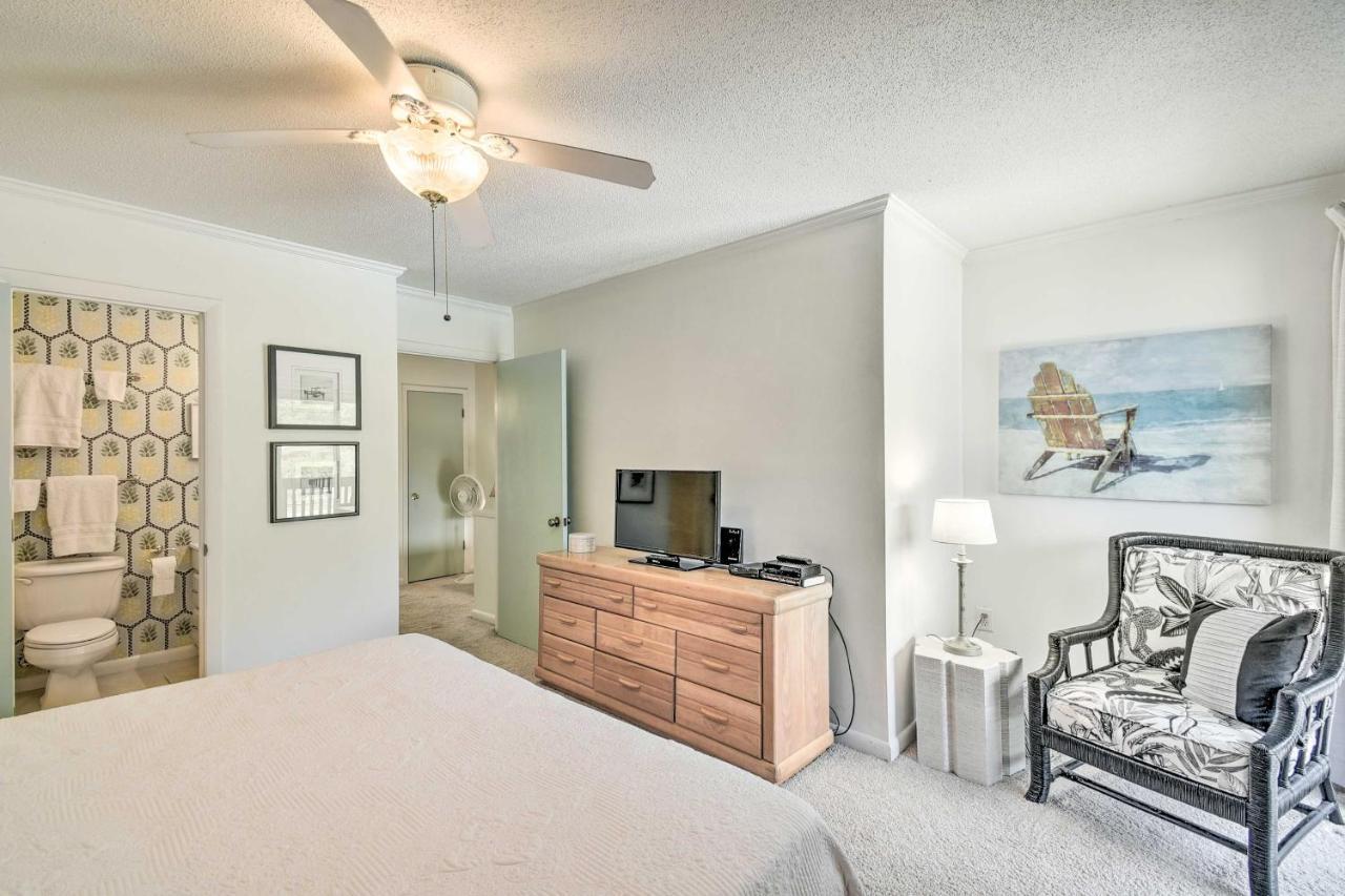 Myrtle Beach Abode With Seasonal Pool And Lake View! Βίλα Εξωτερικό φωτογραφία
